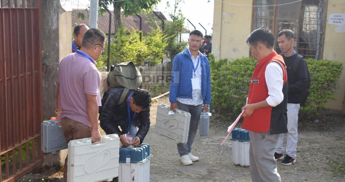 MALE POLLING PERSONNEL OF 7-PEREN AC